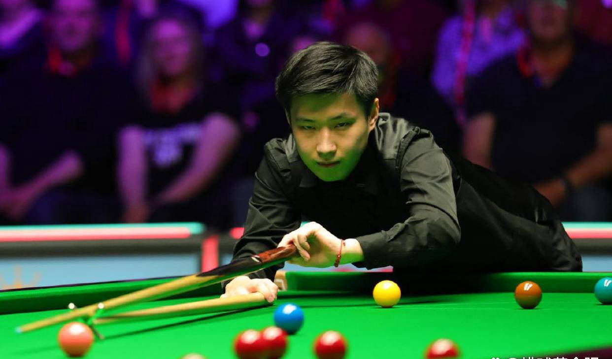 激烈争论 激烈争论