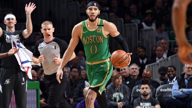 引发球迷阵 引发球迷阵