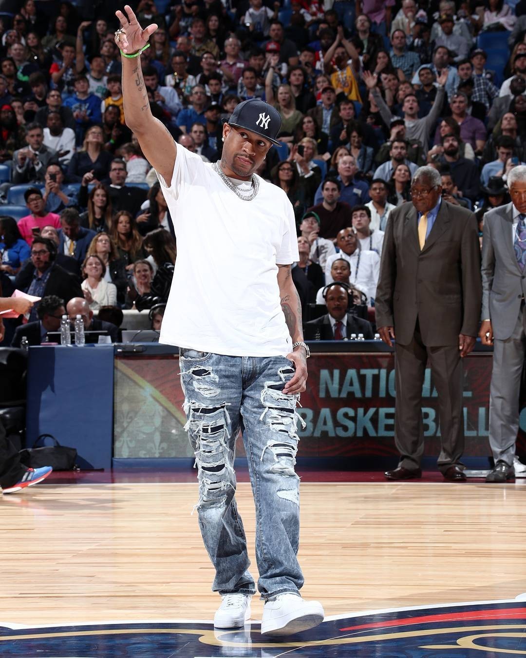 义不言而喻 义不言而喻